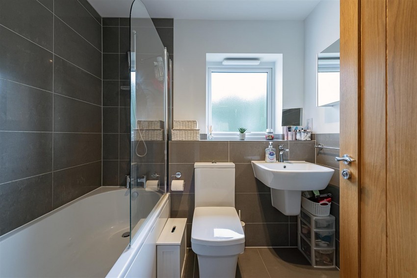 Images for 15 Sandridge Park, St Albans
