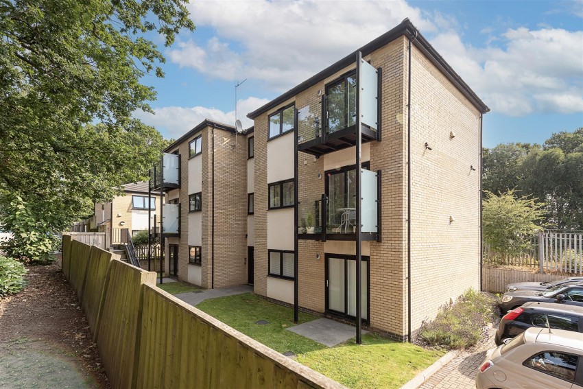 Images for 15 Sandridge Park, St Albans