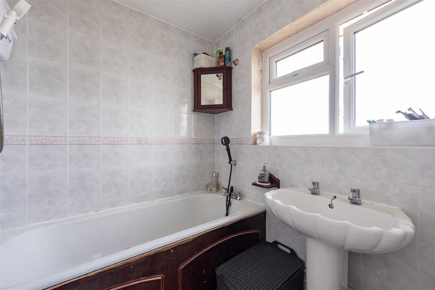 Images for Hampden Place, Frogmore, St. Albans