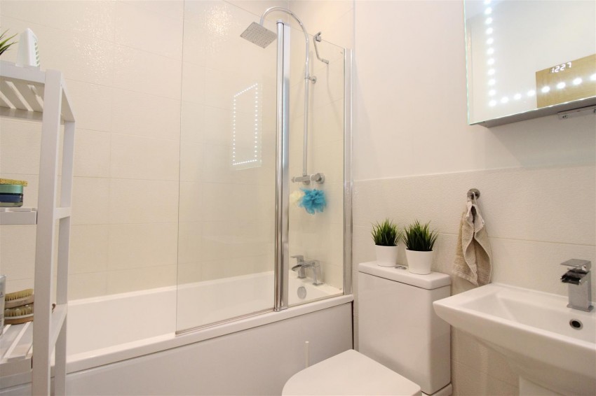 Images for Woodland Court, Soothouse Spring, St Albans, Herts