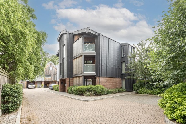 Montague Close, St Albans