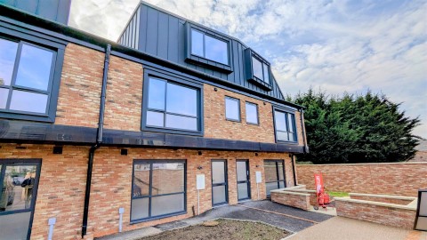 Hatfield Road, St. Albans - EAID:DANIELSSAAPI, BID:1