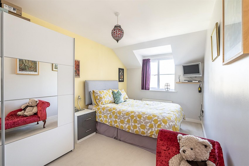 Images for Mulberry Mead, Hatfield