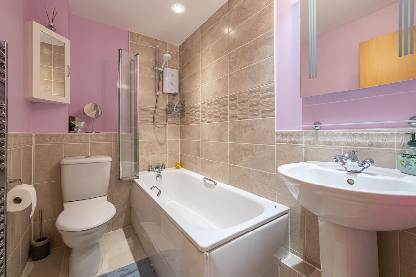 Images for Mulberry Mead, Hatfield