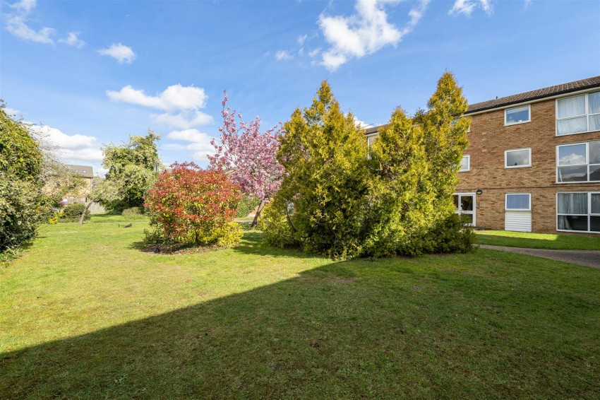 Images for Meadow Close, London Colney, St. Albans