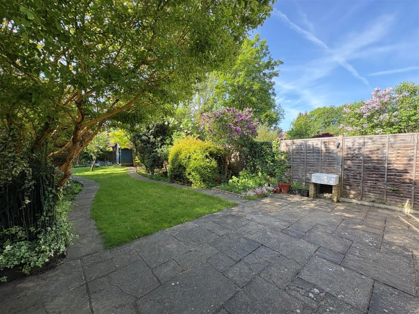 Images for Wynchlands Crescent, St. Albans