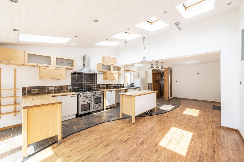 Images for Wynchlands Crescent, St. Albans