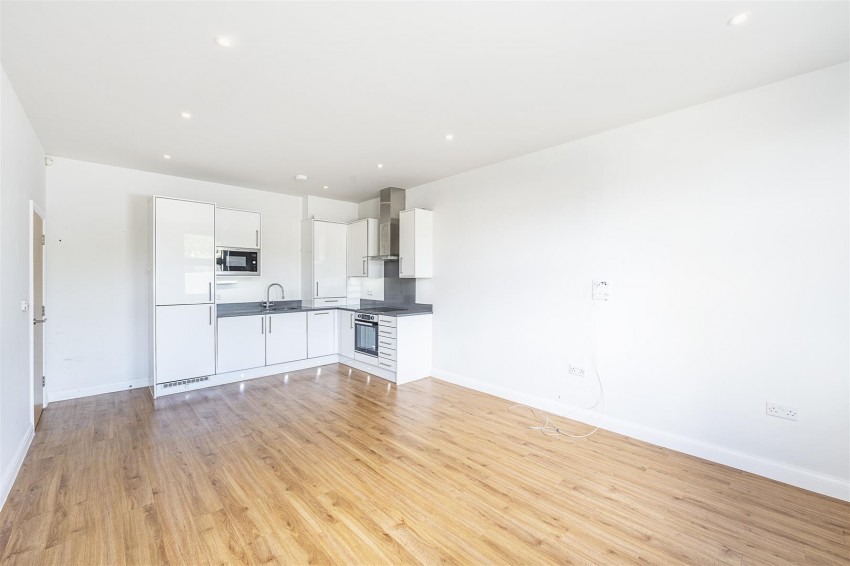 Images for Woodland Court, Soothouse Spring, St Albans