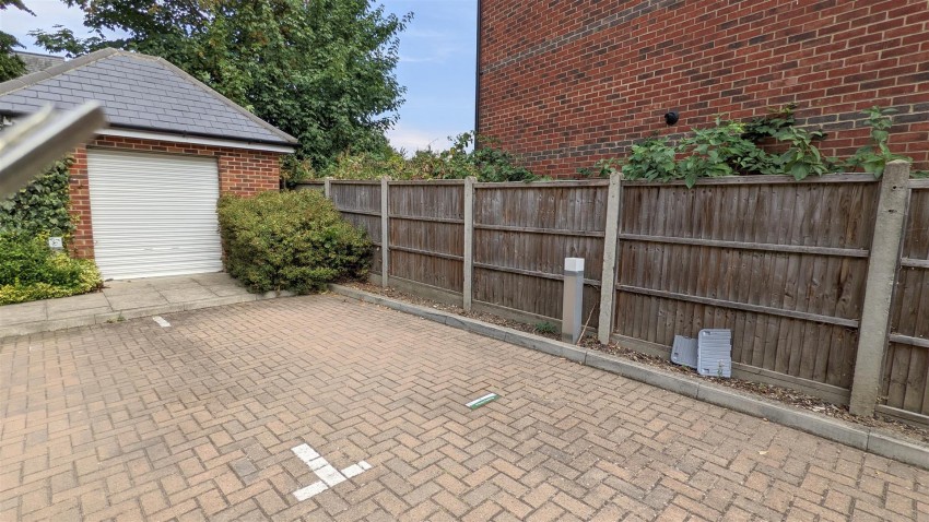 Images for Walter Slade Court, Norris Close, London Colney, St Albans, Herts