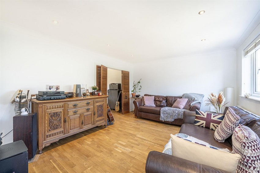 Images for Jubilee Avenue, London Colney, St. Albans