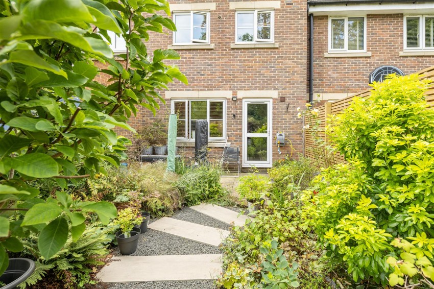 Images for Lynch Court, Princess Diana Drive, St. Albans