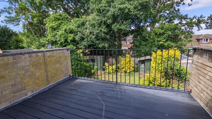 Images for Pine Grove, Bricket Wood, St. Albans