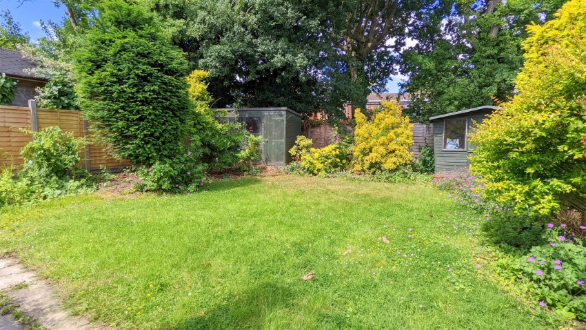 Images for Pine Grove, Bricket Wood, St. Albans